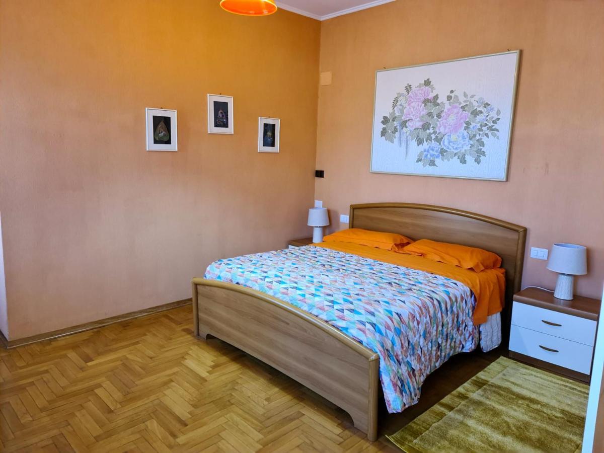 La Finestra Su Spello Apartment Exterior foto