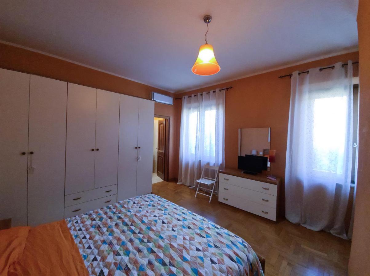 La Finestra Su Spello Apartment Exterior foto